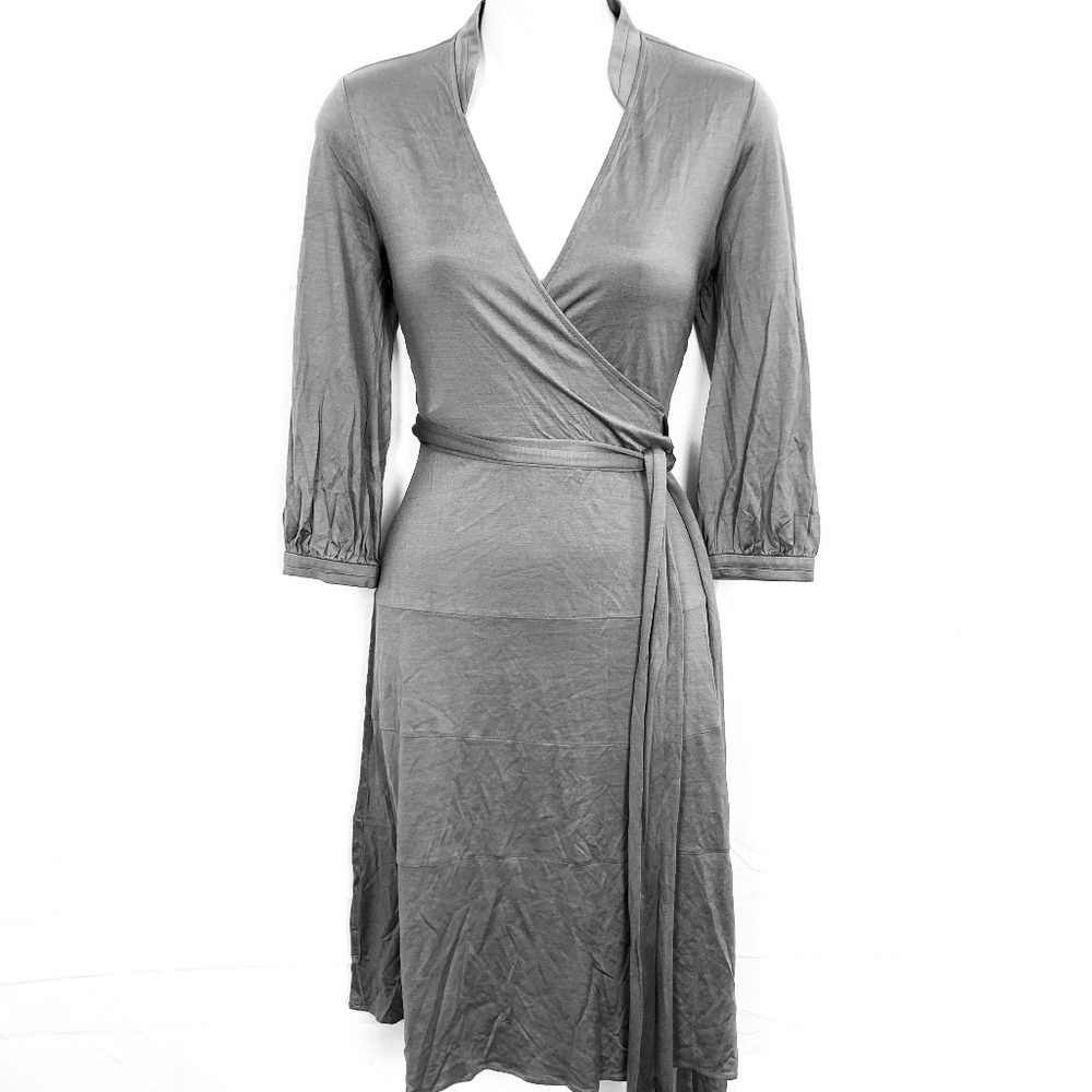 BANANA REPUBLIC Wrap Gray 100% Silk Knit Dress  XS